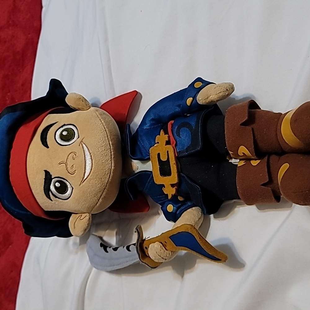 Disney Store Jake And The Neverland Pirates Captain Jake Stuffed Plush